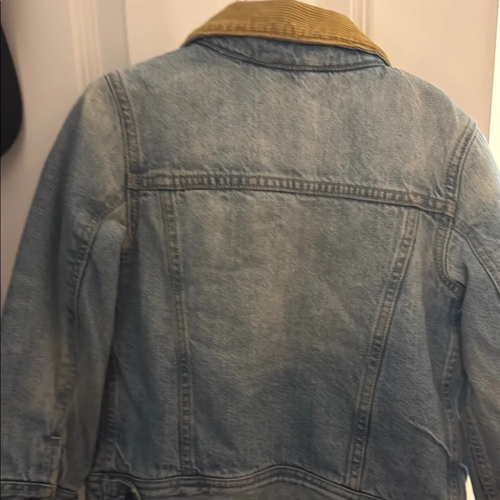 GAP Blue and Tan Jean Jacket with Vintage Trucker Style - Picture 4 of 4